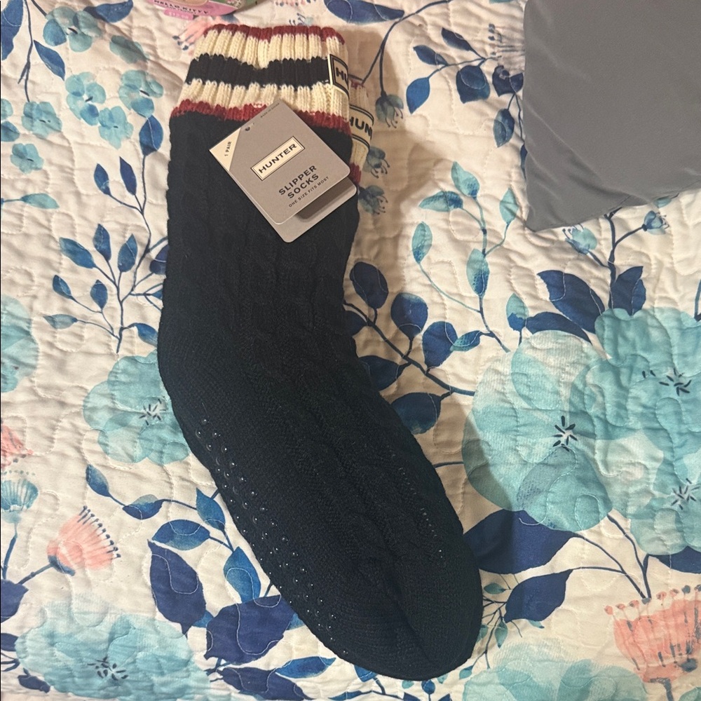 Hunter Black Fuzzy Socks